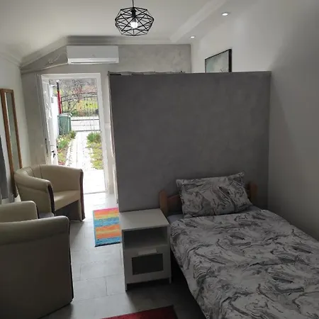 Bed & Breakfast Mila Riverside *