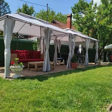 Bed & Breakfast Mila Riverside