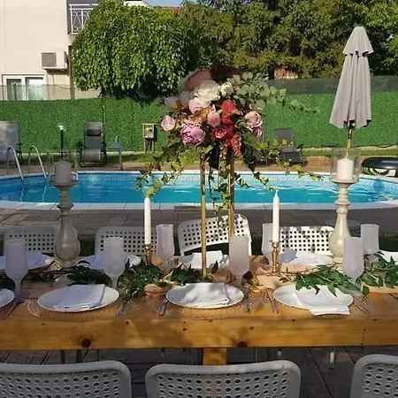 Bed & Breakfast Mila Riverside 4*