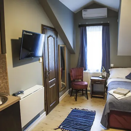 Mila Riverside Bed & Breakfast