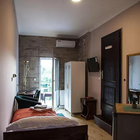 Bed & Breakfast Mila Riverside 4*